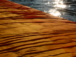 THE FLOATING PIERS 1